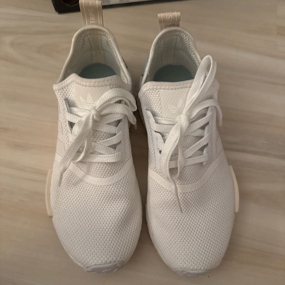 Adidas NMD R1 - Picture 2 of 6